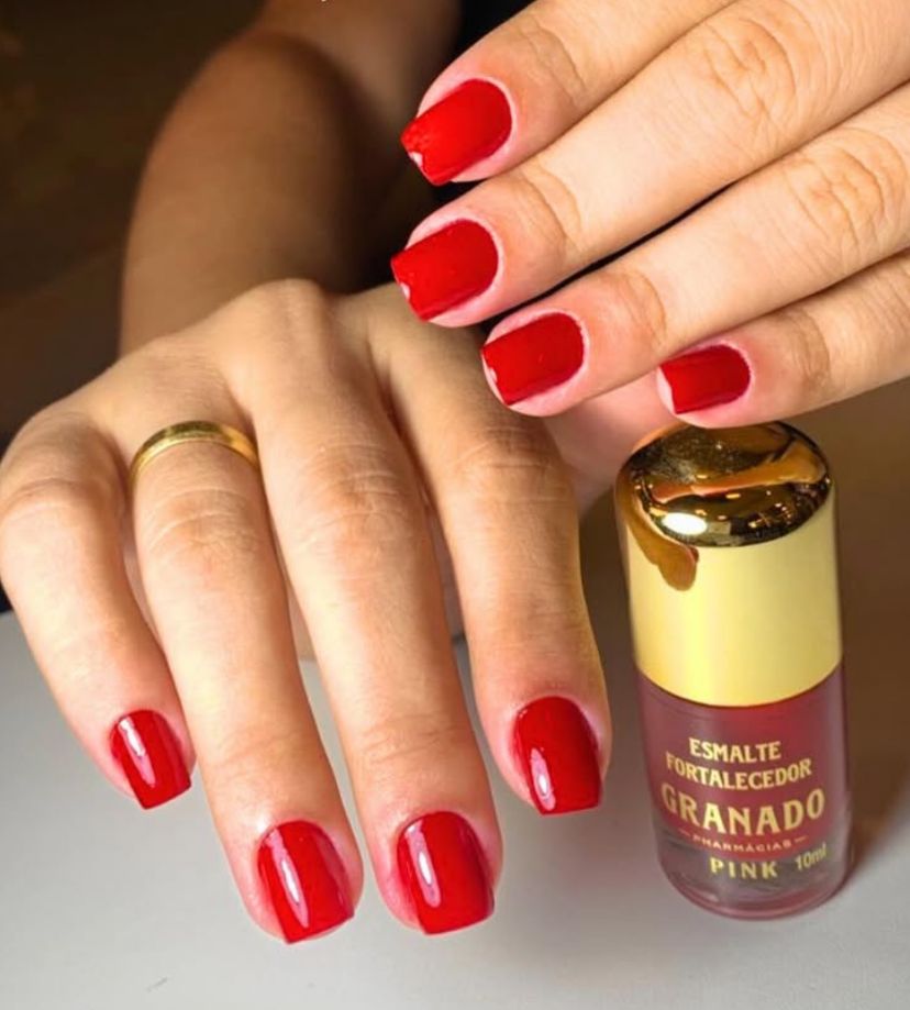 MANICURE & PEDICURE